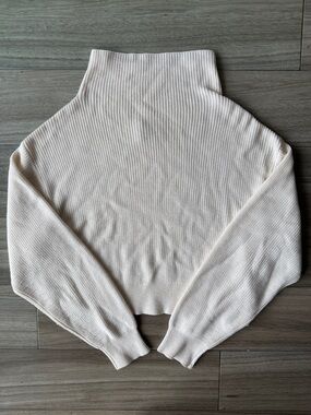 Wilfred Aritzia Cropped Merino Wool Cotton Cream Mock Neck Sweater Size Medium